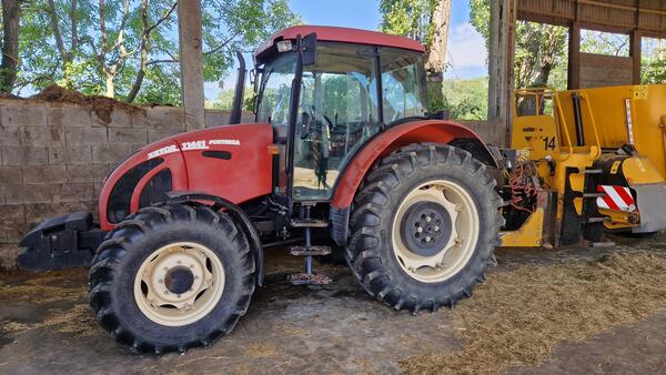 Kolový traktor Zetor Forterra 11441