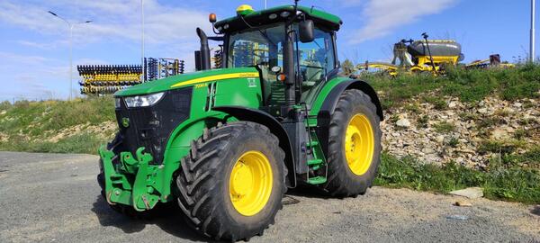 John Deere 7230R e23