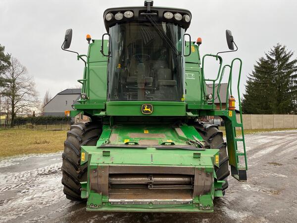 Sklízecí mlátička John Deere 9780i CTS