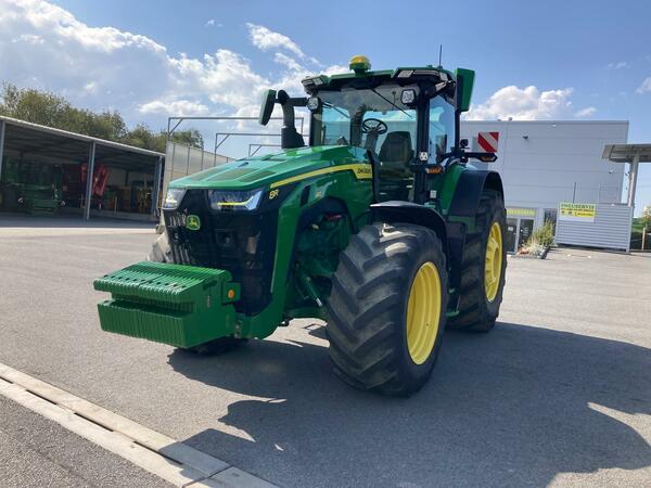 Kolový traktor John Deere 8R 410