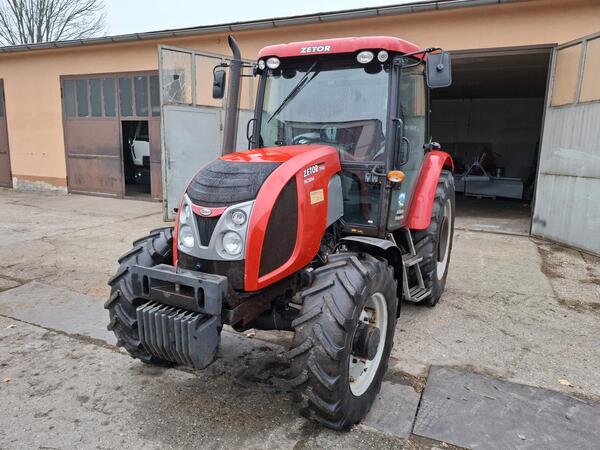 Kolový traktor ZETOR PROXIMA 7441